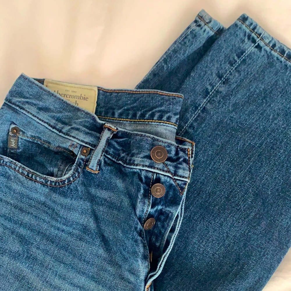 Men’s 34/34 A&F classic straight leg button fly